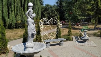 фотозона ресторану тост, територія ресторану тост