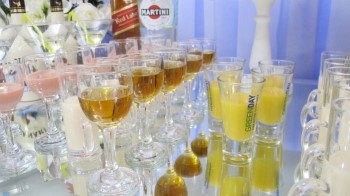 випивка на фуршетний стіл